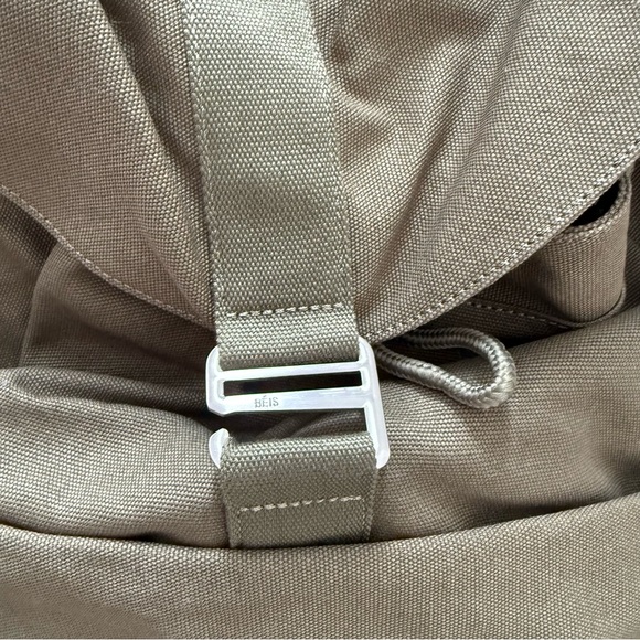 BEIS travel NWT rucksack olive green - Picture 3 of 15